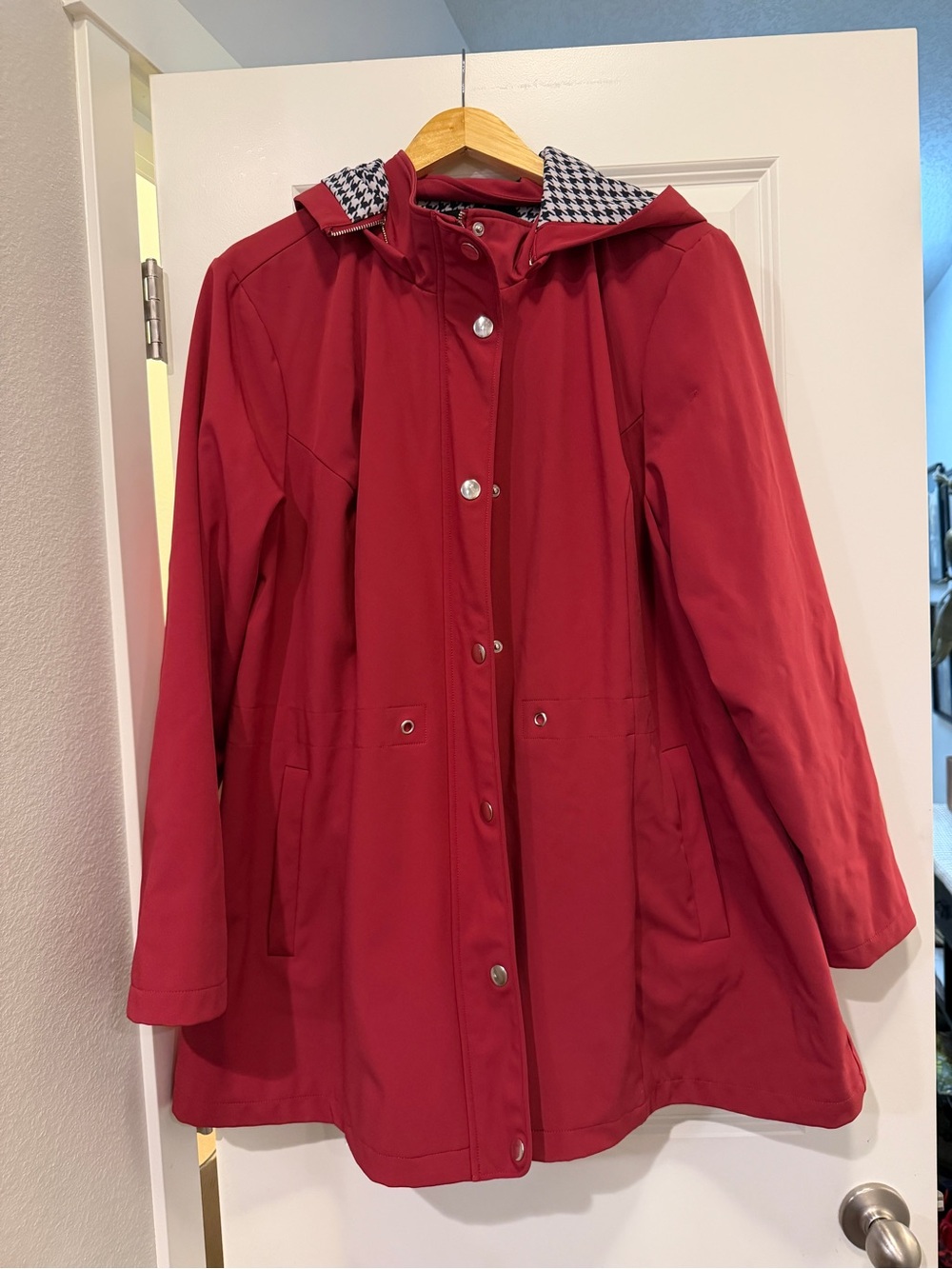 Market & Spruce Cherry Red Hooded Trench Coat with Houndstooth Trim